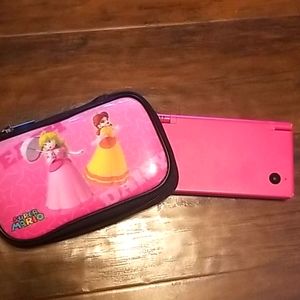 Used nintendo ds, pink.. comes with case